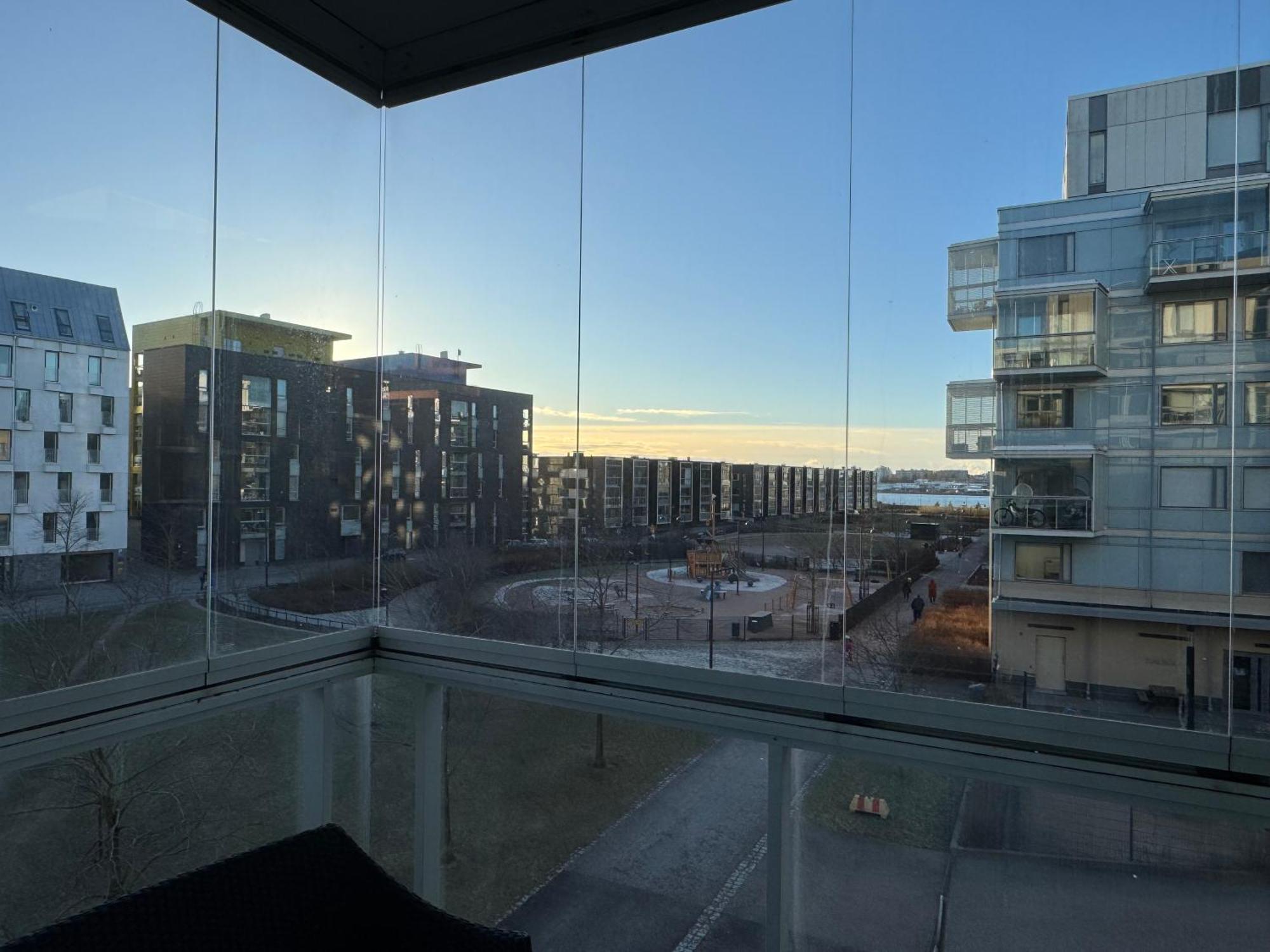 Gella Canalside Apartments With Sauna And Balcony In Address Saukonpaadenranta 4 Helsínquia Exterior foto